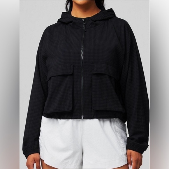 Fabletics Jackets & Blazers - Fabletics Pristine Cond Ripstop Cropped Cargo Jacket in Grid Pattern Size Large